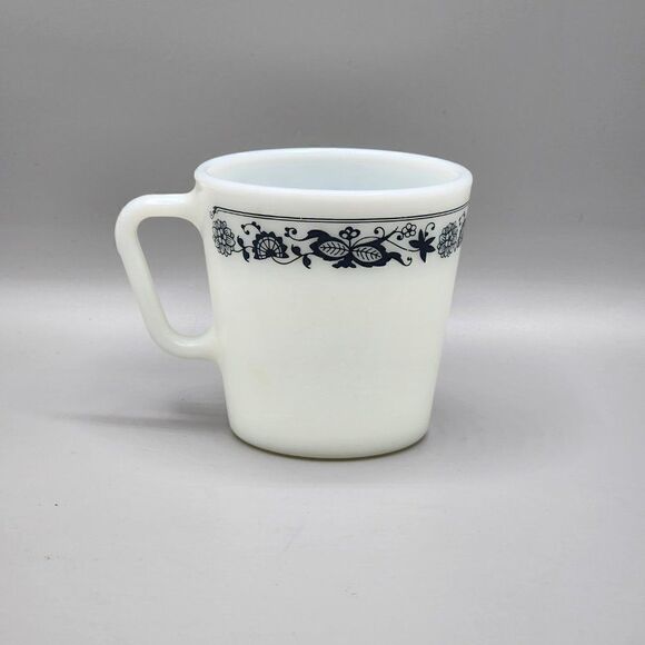 Pyrex Milk Glass Old Town Blue 1410 Coffee Tea Cup Mug Replacement Corelle VTG - Picture 3 of 9